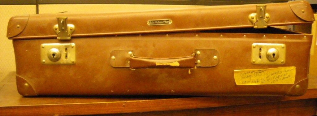suitcase_2