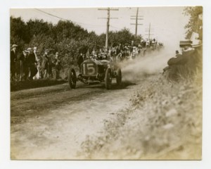 Knox Giant driven by William Bourque in the Dead Horse Hill Climb, Worcester, June 12, 1909